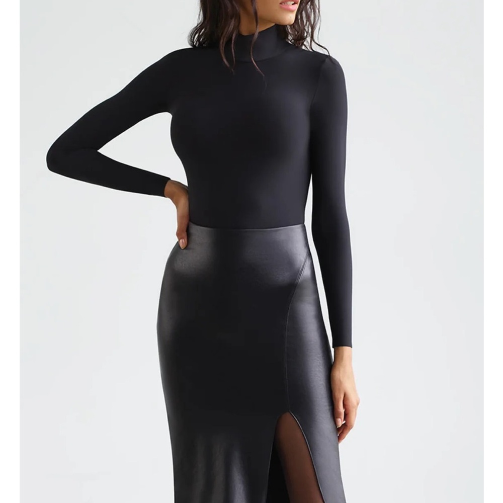 Commando Black Faux Leather MIDI Skirt Medium